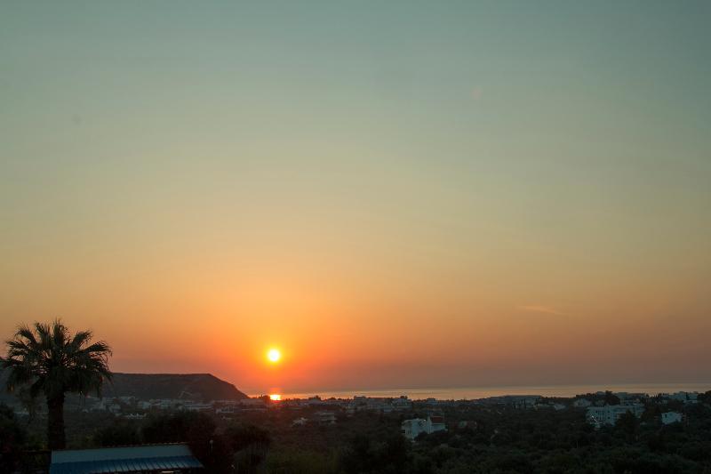 Ξενοδοχείο με διαμερίσματα Hillside &