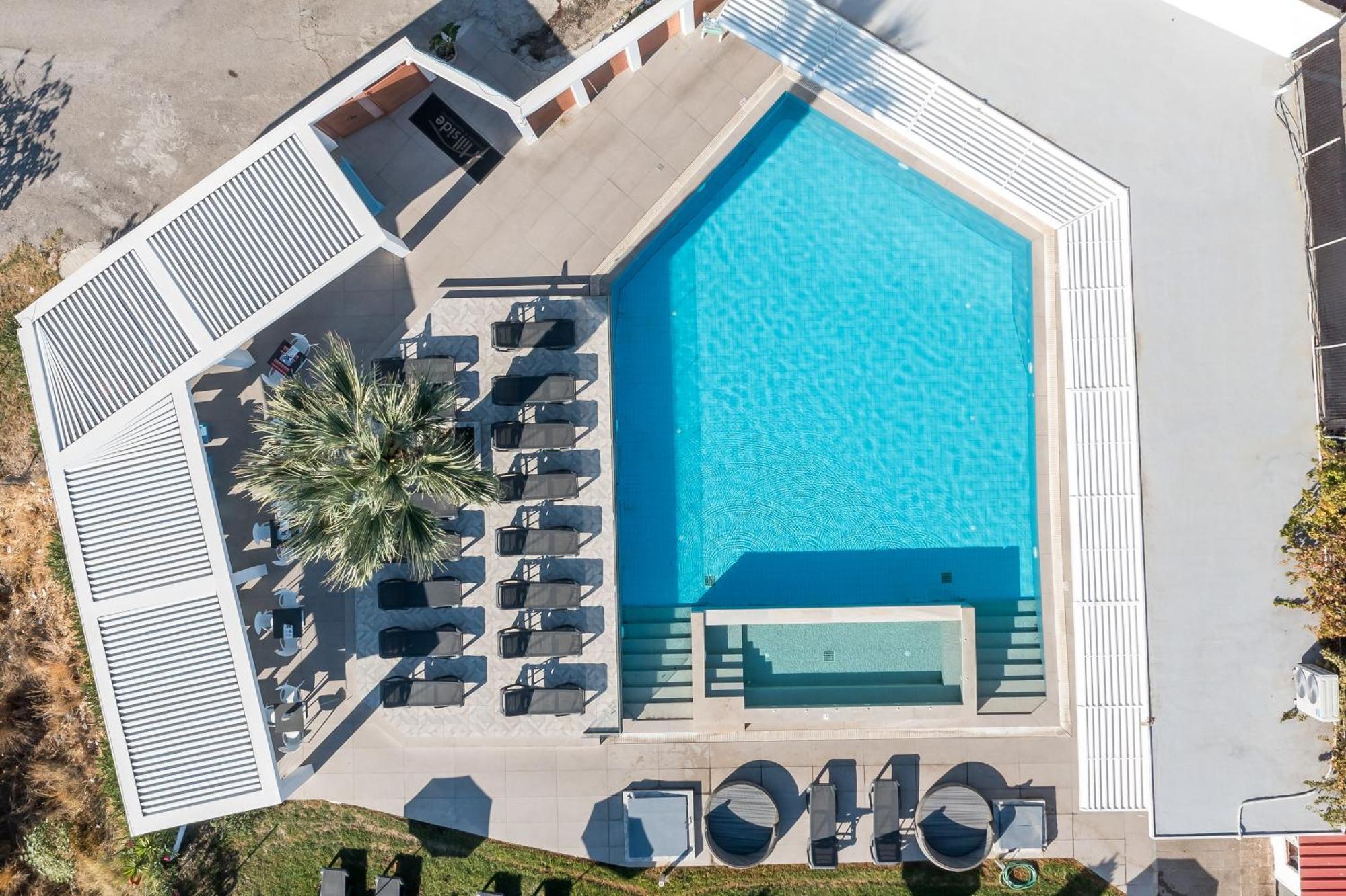 Aparthotel Hillside & 2*